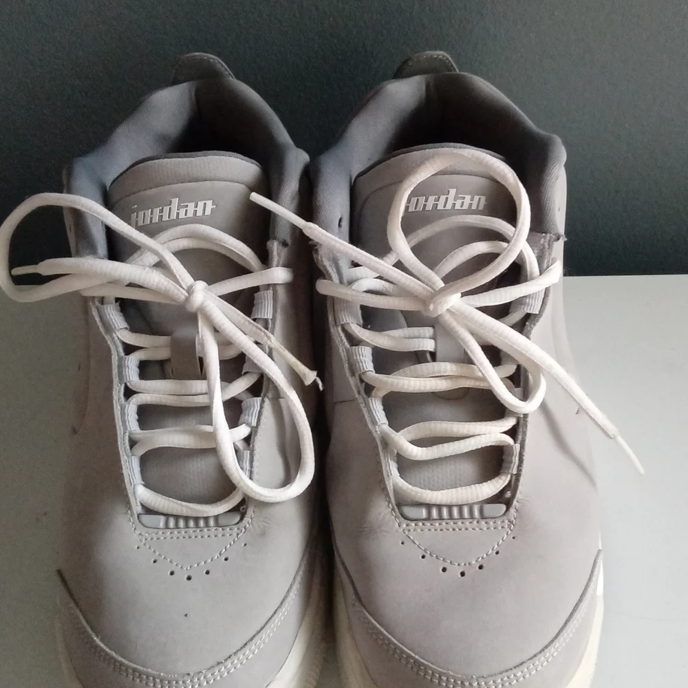 Jordan Air Jumpman Casual Basketball Shoes‎ Gray White Men Size 9.5